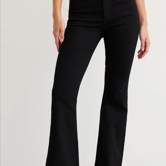 Dynamite High Rise Black Flare Jean - Picture 1 of 3
